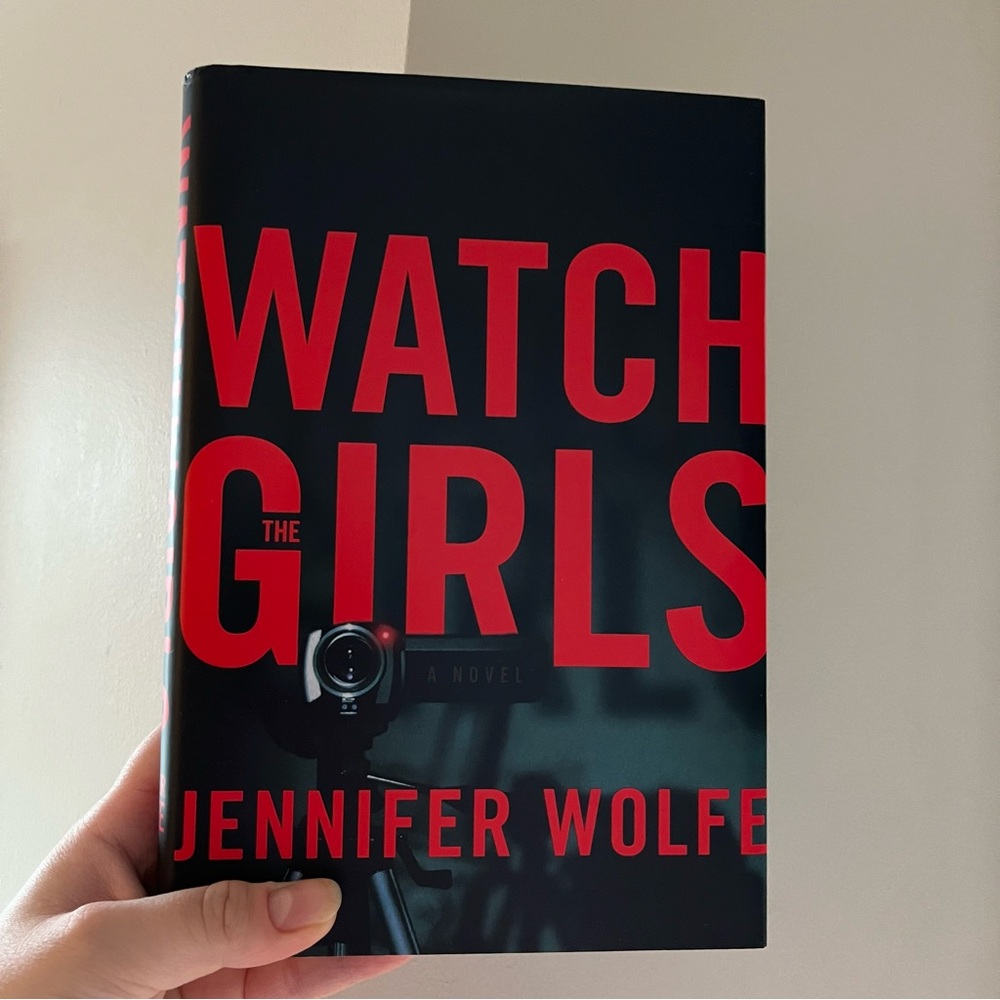 📚 4/25$ 📚 Watch the Girls by Jennifer Wolfe Hardcover